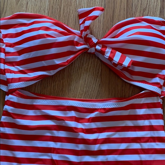 Zaful striped Knot cutout one piece (S) NWT - Picture 5 of 8